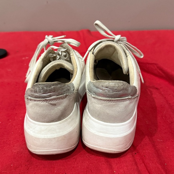 UGG Women's white to cream Sneakers - Picture 4 of 5